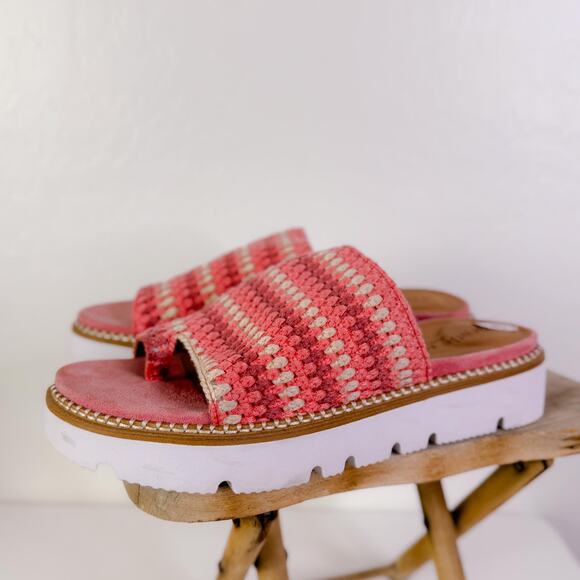 Gentle Souls Crochet Knit Lavern Platform Sandals Slides Boho Pink Sz 11 NEW - Picture 1 of 11